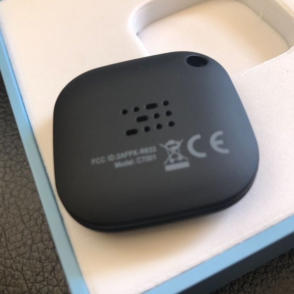 New!! Cube Key Finder Smart Tracker Bluetooth Tracker - Picture 5 of 10